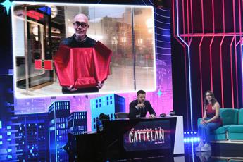 Angelina Mango, ritrovata la custodia del premio di Sanremo: era all’Ariston